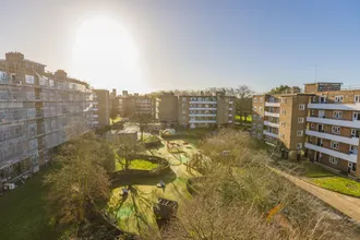 Sullivan Court Image