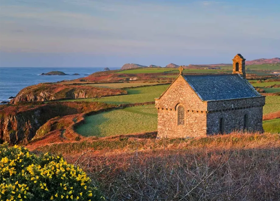 Home to the Welsh patron St David,, Pembrokshire Coast National Park is a beautiful coastline with golden beaches and natural beauty. 